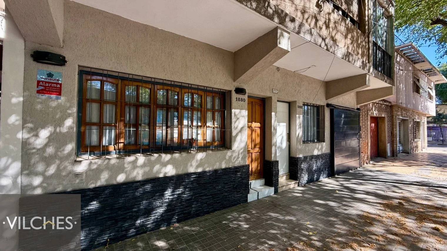 Casa en venta c/ cochera en 3.ª Sección Parque O Higgins - Imagen 2