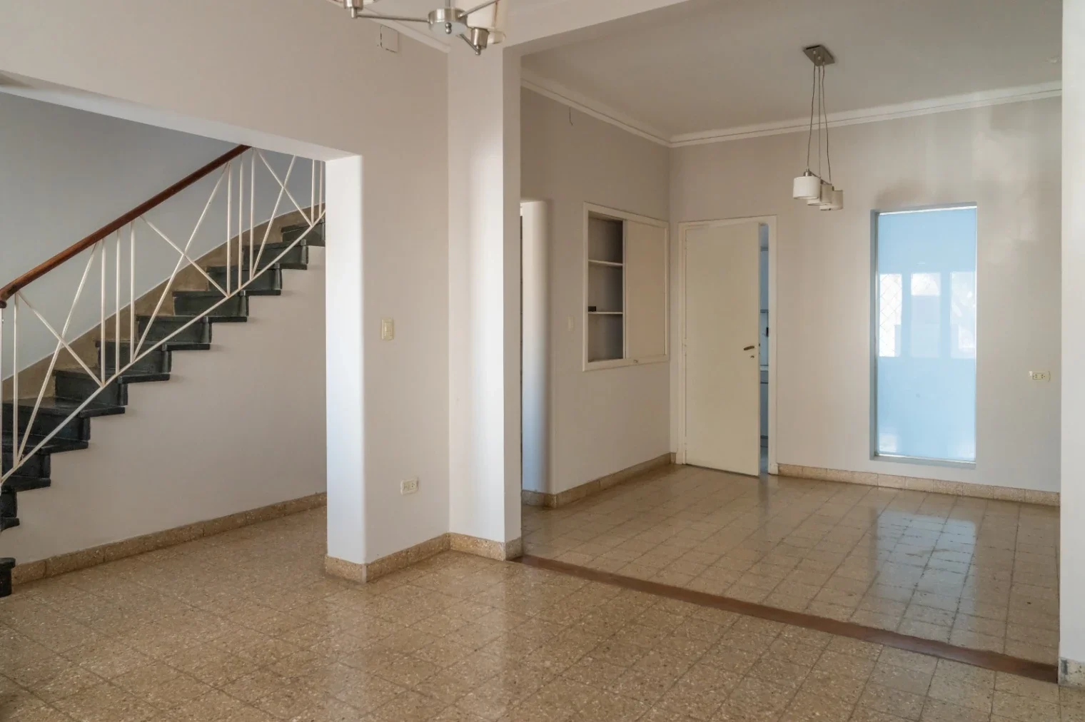 Casa en venta de 2 dormitorios c/ cochera en Junín - Imagen 4