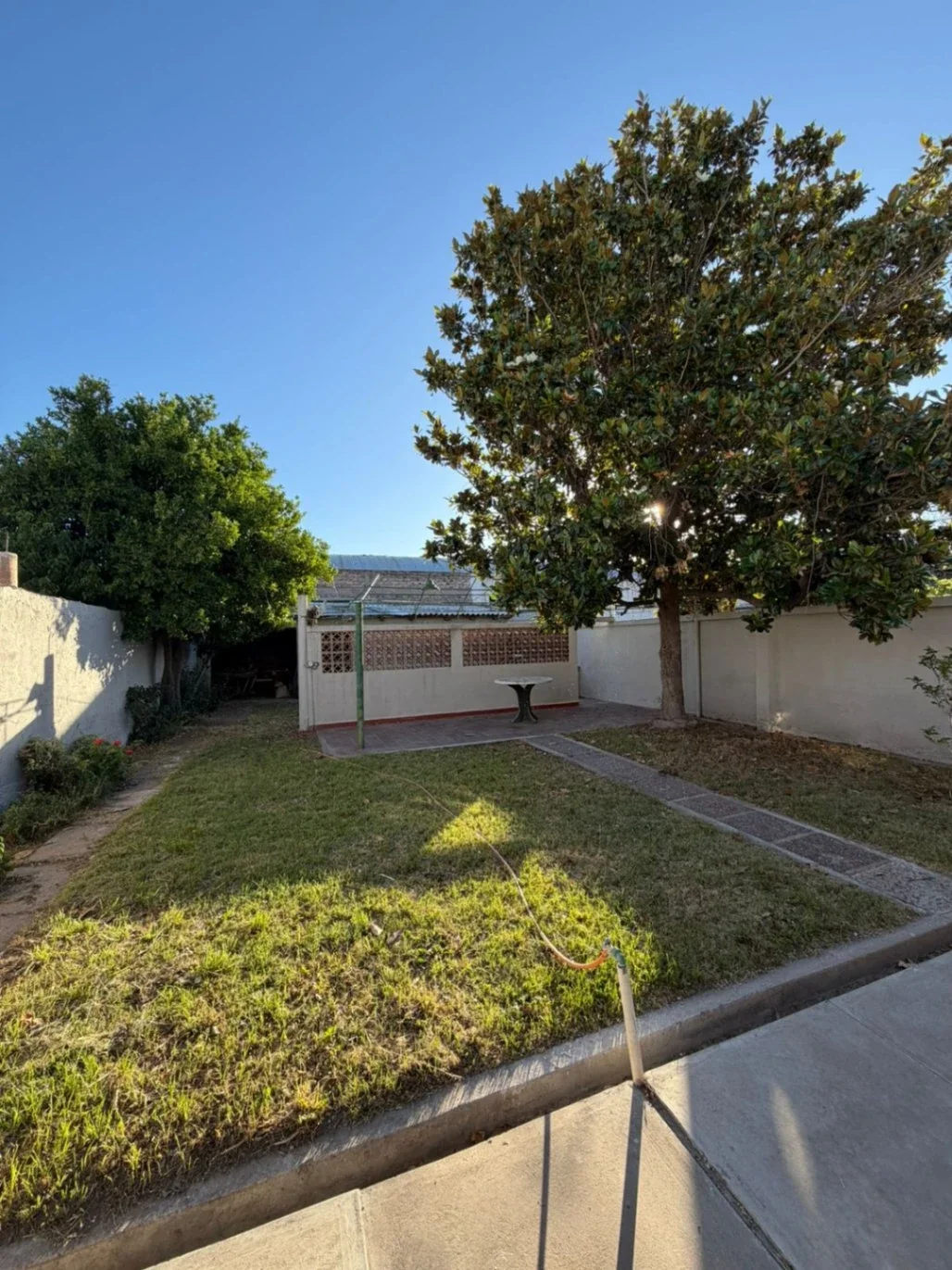 Casa en venta c/ cochera en La Consulta - Imagen 5