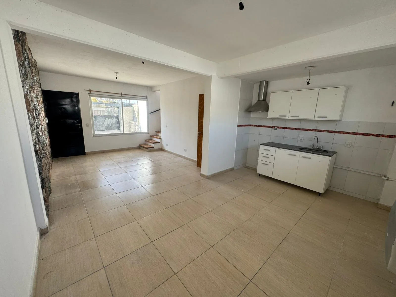 Dúplex en venta de 2 dormitorios c/ cochera en Tunuyán - Imagen 4