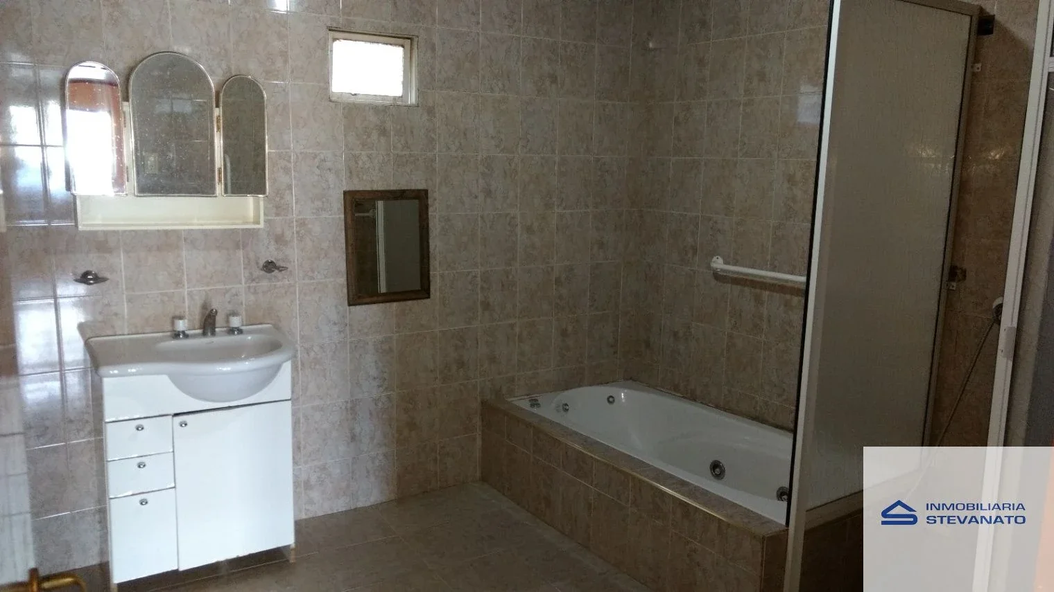 Casa en venta c/ cochera en Coquimbito - Imagen 3
