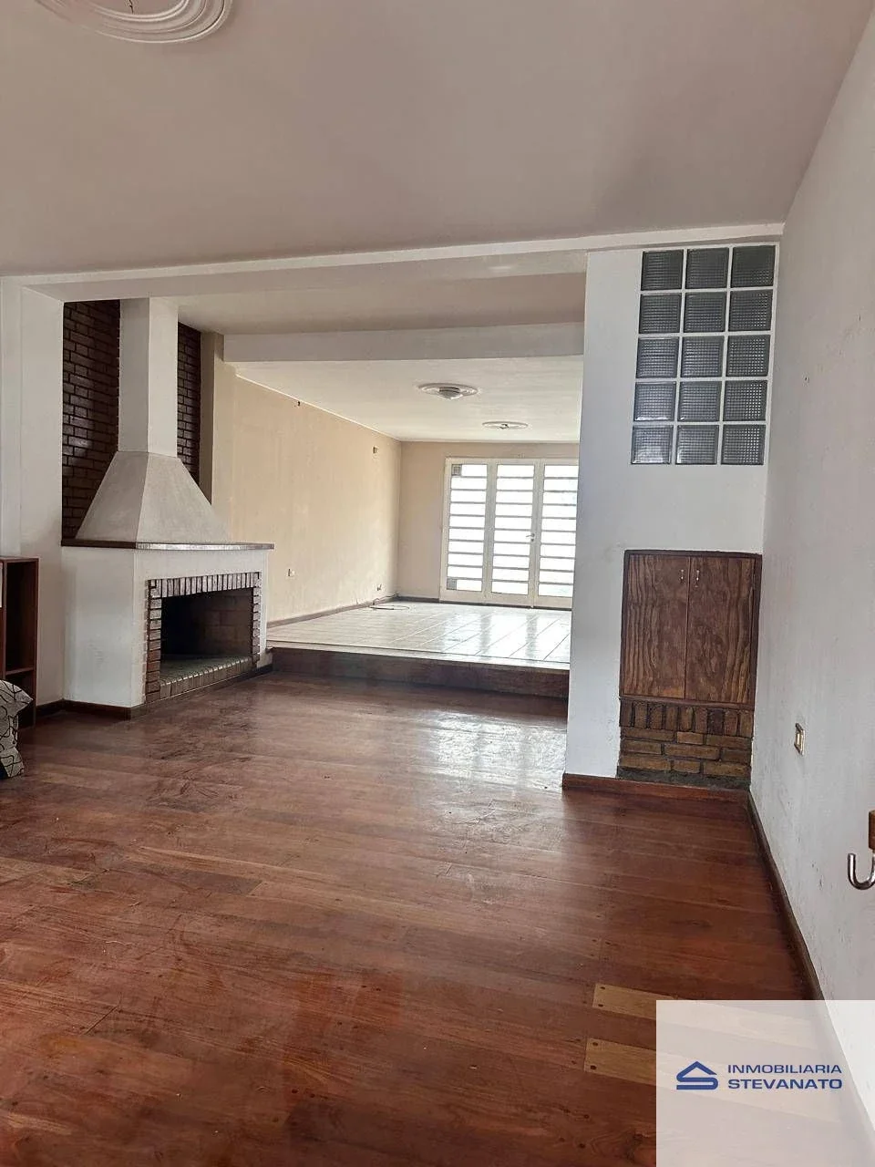 Casa en alquiler de 4 dormitorios c/ cochera en Otros Barrios - Imagen 2