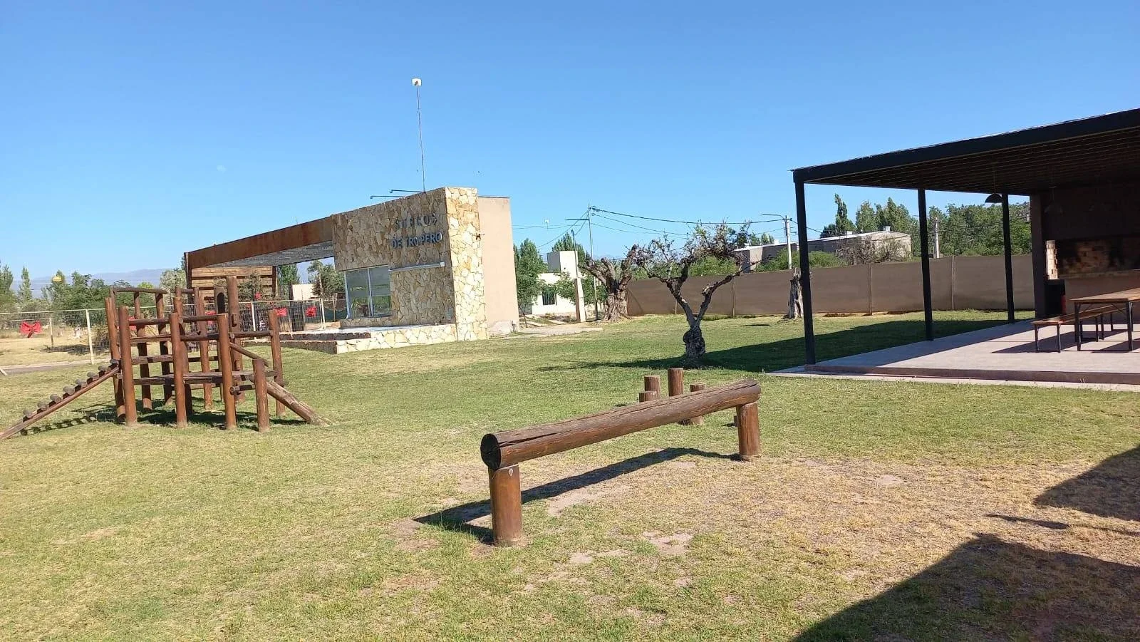 Casa en venta de 2 dormitorios c/ cochera en Coquimbito - Imagen 5