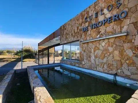 Casa en venta de 2 dormitorios c/ cochera en Coquimbito - Imagen 4