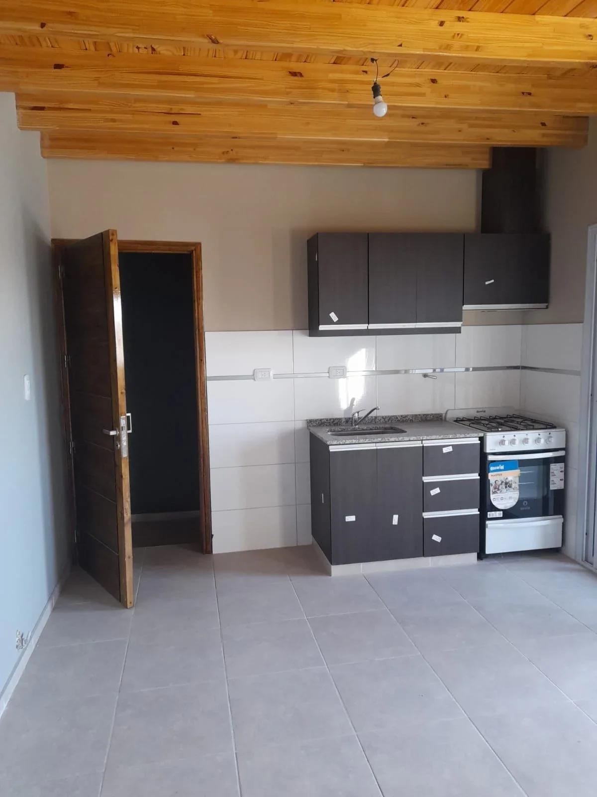 Departamento en venta c/ cochera en Jesús Nazareno - Imagen 2