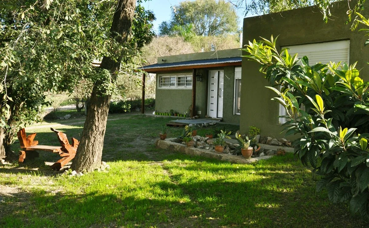 Casa en venta de 2 dormitorios c/ cochera en La Falda - Imagen 1