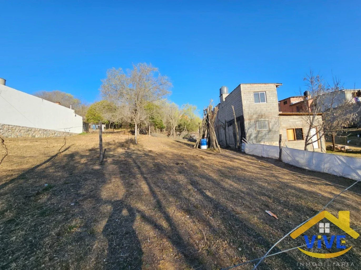VENTA DE LOTE de 385m2 ubicado en La Falda - Imagen 5