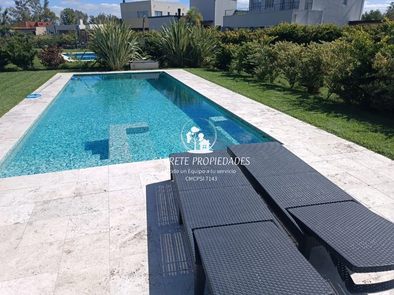 Venta Casa Moderna de 5 ambientes, pileta y cochera. Barrio Santa Emilia. Pilar. - Imagen 1