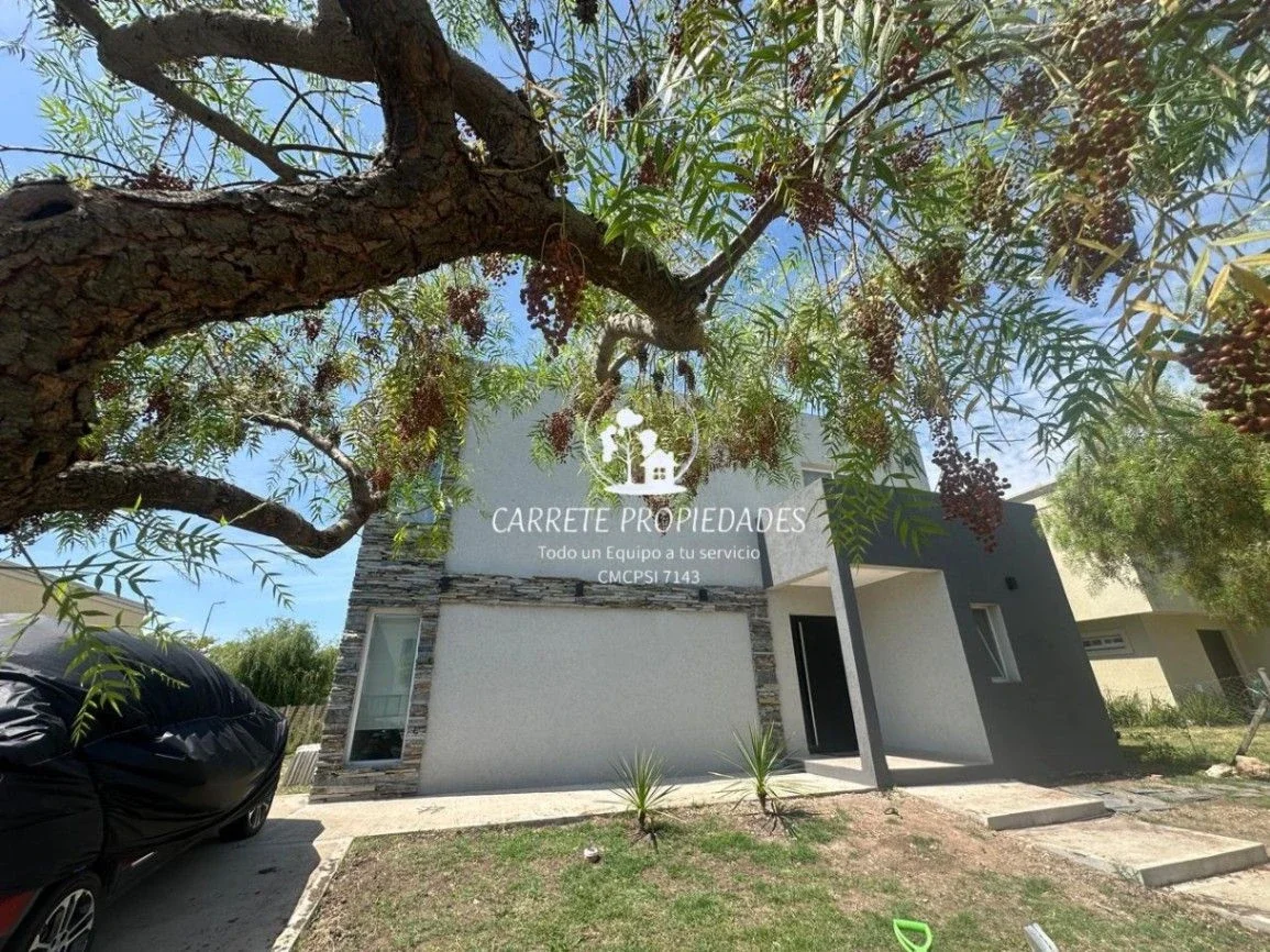 Casa en venta 4 ambientes moderna y pileta. Barrio Santa Elena. Pilar del Este. - Imagen 2