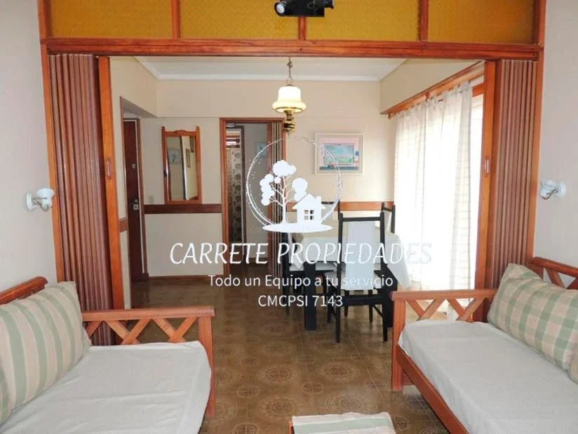 Departamento de 2 amb. amoblado y cochera en venta Villa Gesell. Costa Atlántica - Imagen 4