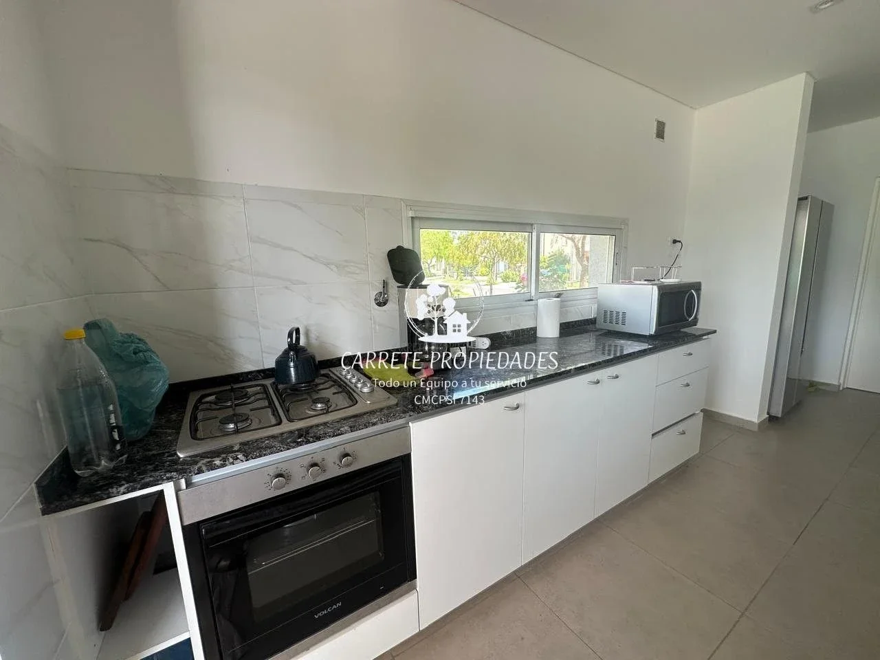Casa en venta 4 ambientes moderna y pileta. Barrio Santa Elena. Pilar del Este. - Imagen 5