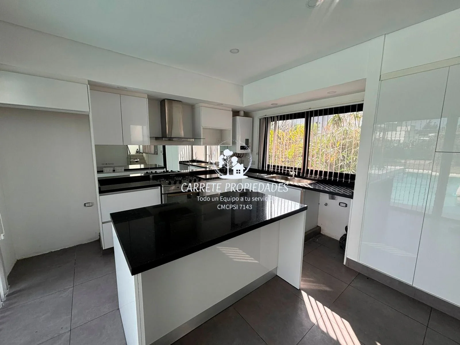 NUEVO PRECIO Casa en venta 6 amb, pileta y estanque. Barrio San Ramiro. Pilar. - Imagen 5