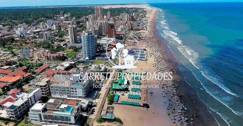 Departamento de 2 amb. amoblado y cochera en venta Villa Gesell. Costa Atlántica - Imagen 2