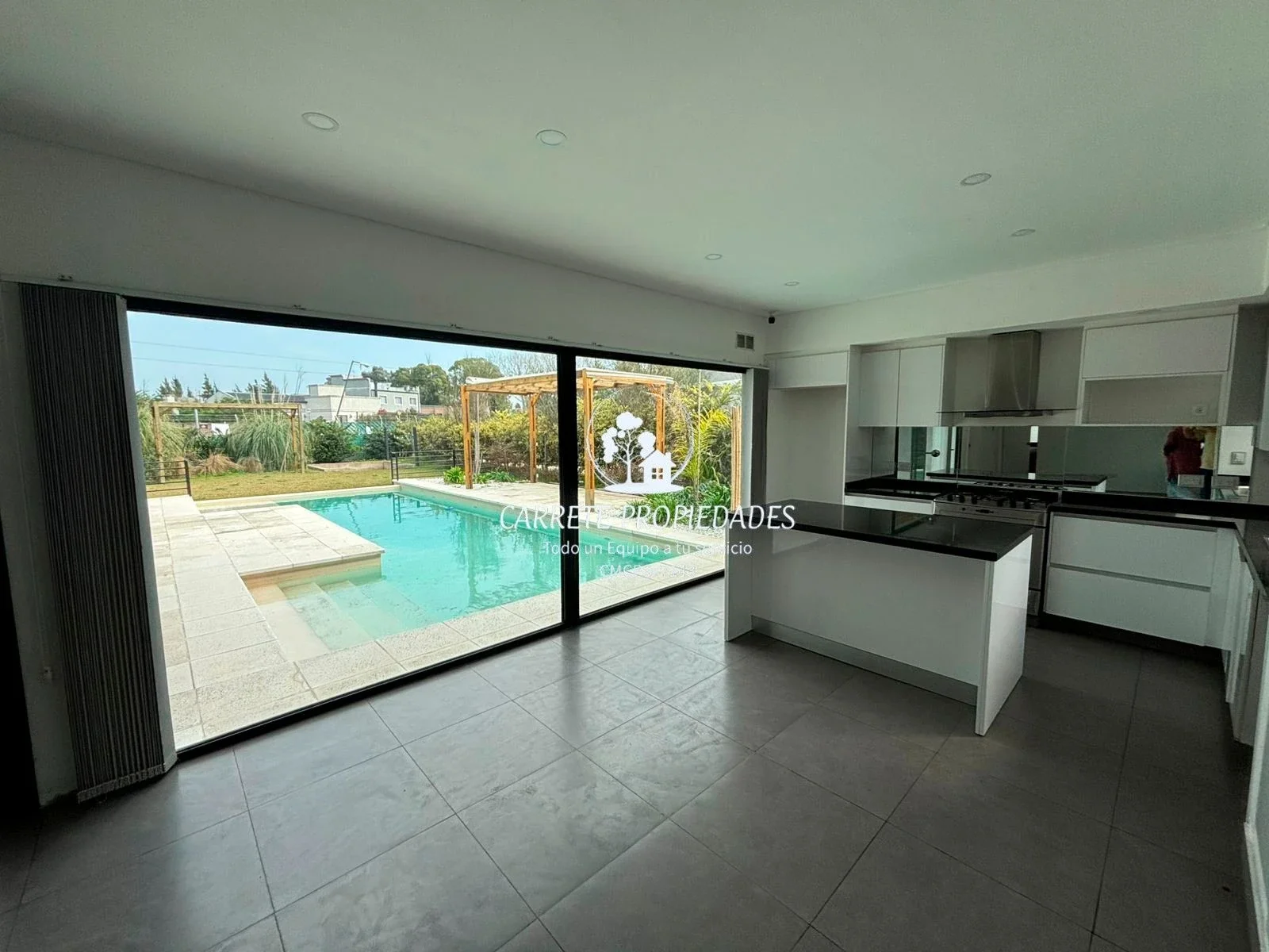 NUEVO PRECIO Casa en venta 6 amb, pileta y estanque. Barrio San Ramiro. Pilar. - Imagen 4