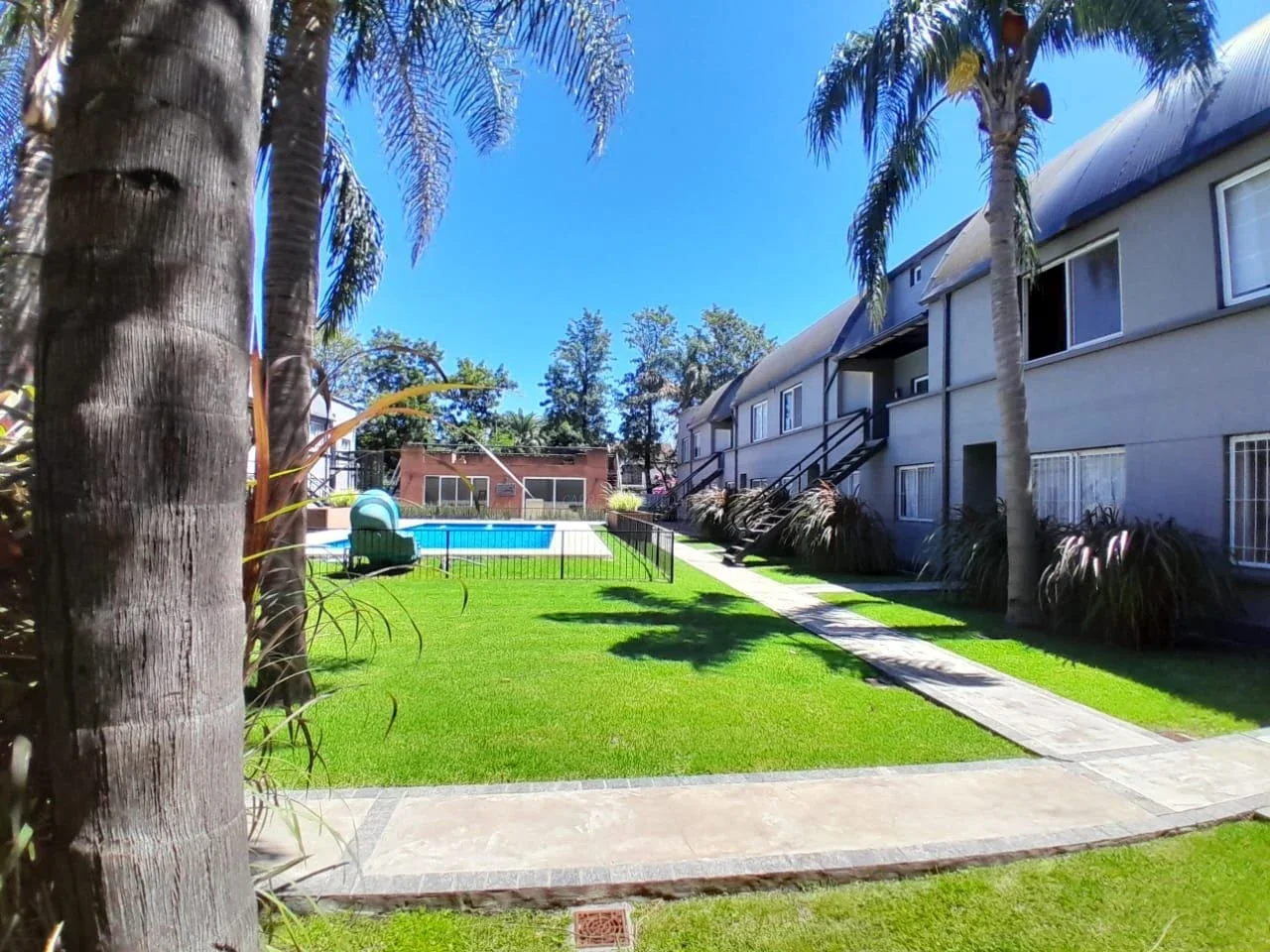 Oportunidad. Dúplex en venta de 2 dormitorios c/ cochera en Pilar - Imagen 1
