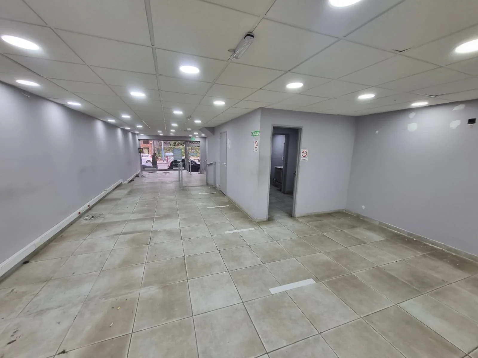 Local comercial en venta ubicado en Belén de Escobar - Imagen 2