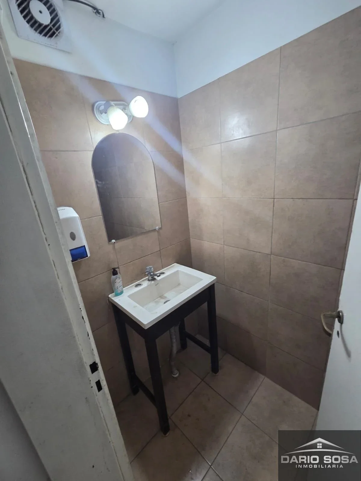 Local comercial en alquiler ubicado en Belén de Escobar - Imagen 4