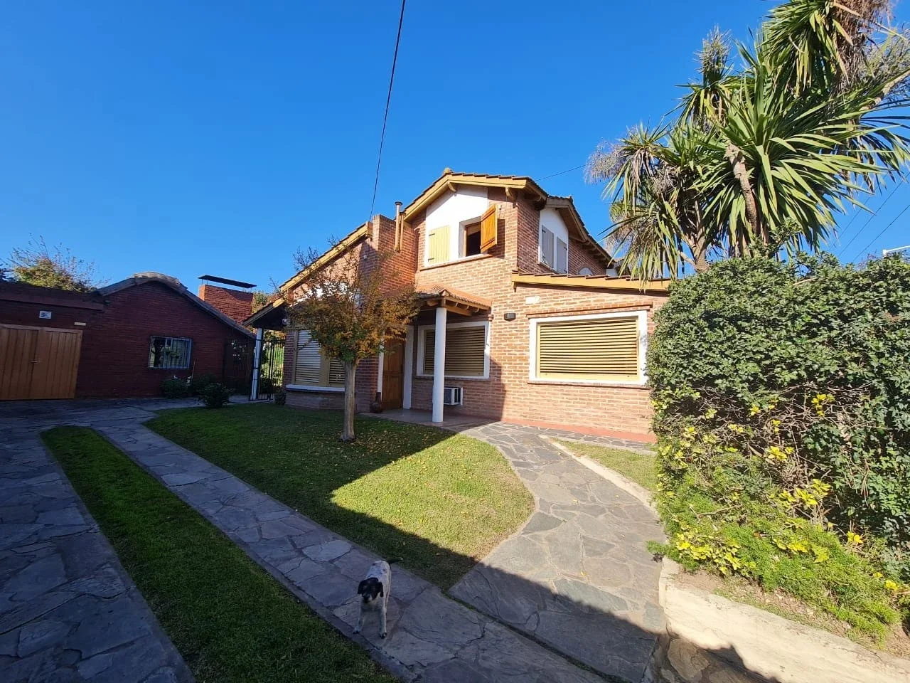 Casa en venta de 4 dormitorios c/ cochera en Belén de Escobar - Imagen 1