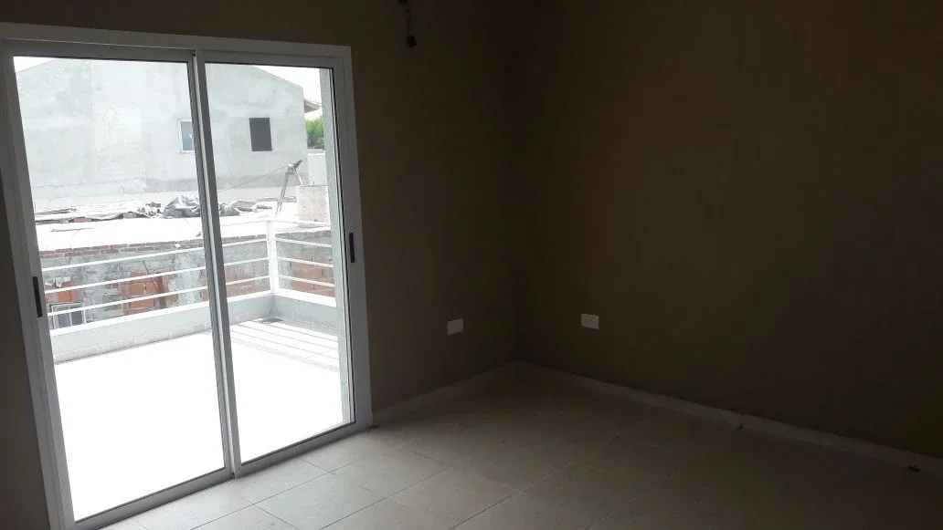Casa en venta de 2 dormitorios en Barrio Parque Matheu - Imagen 4