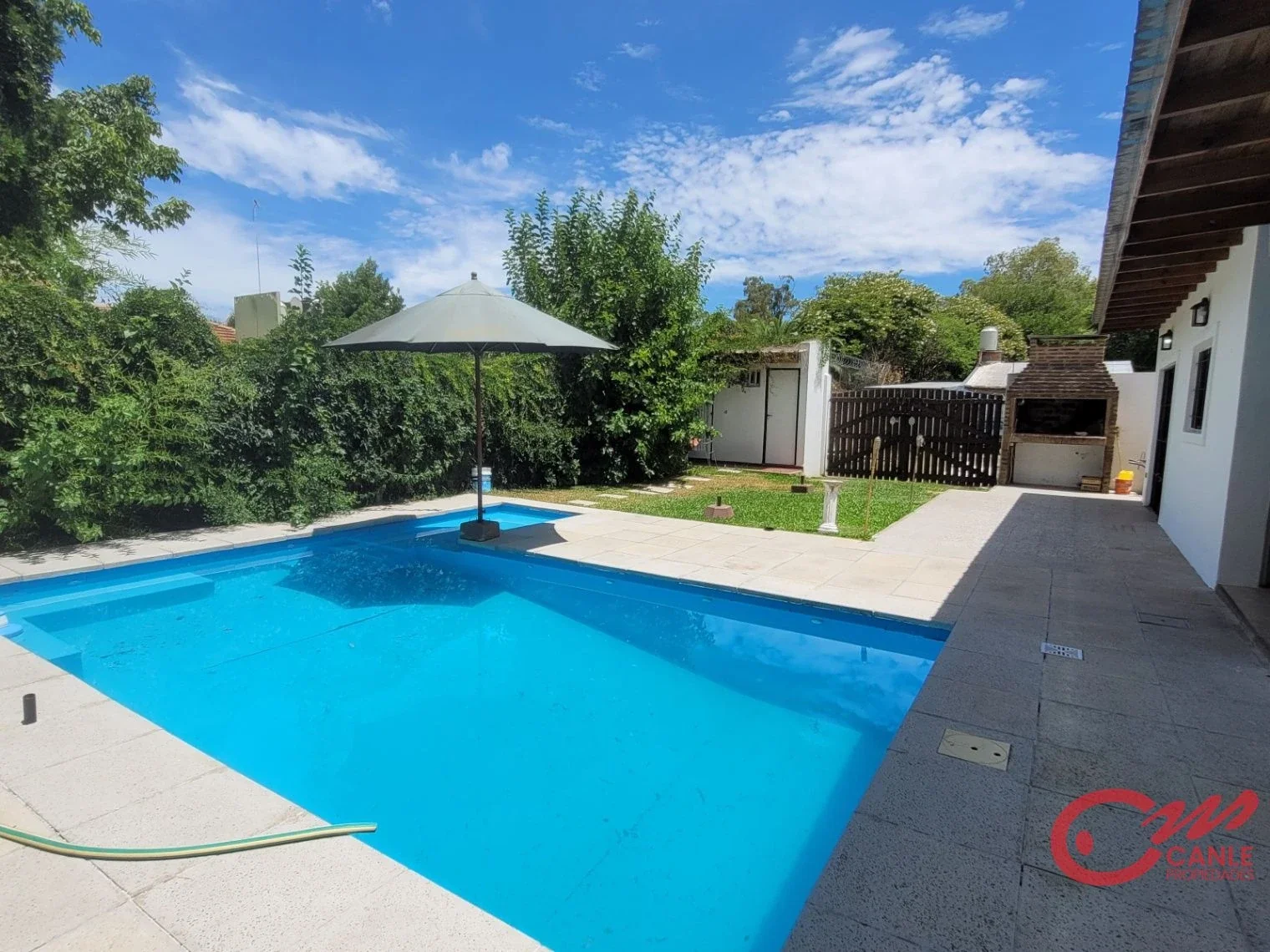 Venta casa en Escobar con pileta - Imagen 2