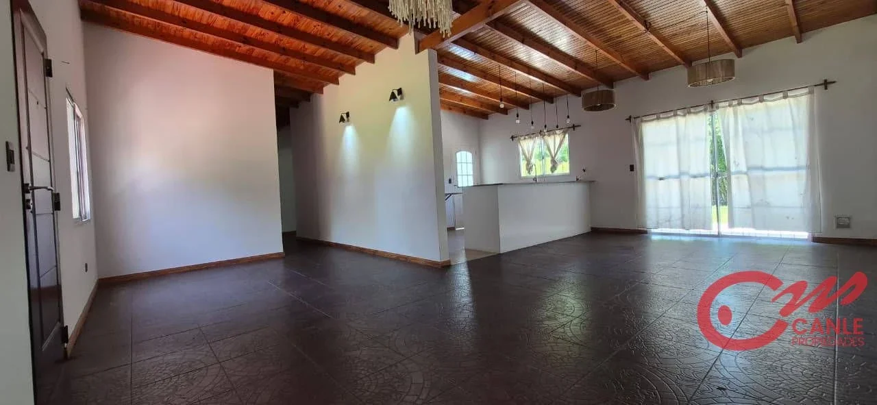 Venta casa en Escobar con pileta - Imagen 3