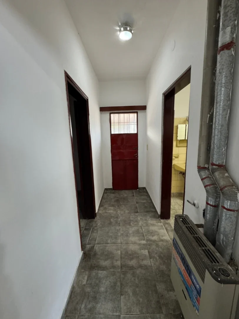 Casa en venta de 1 dormitorio c/ cochera en Almafuerte - Imagen 4
