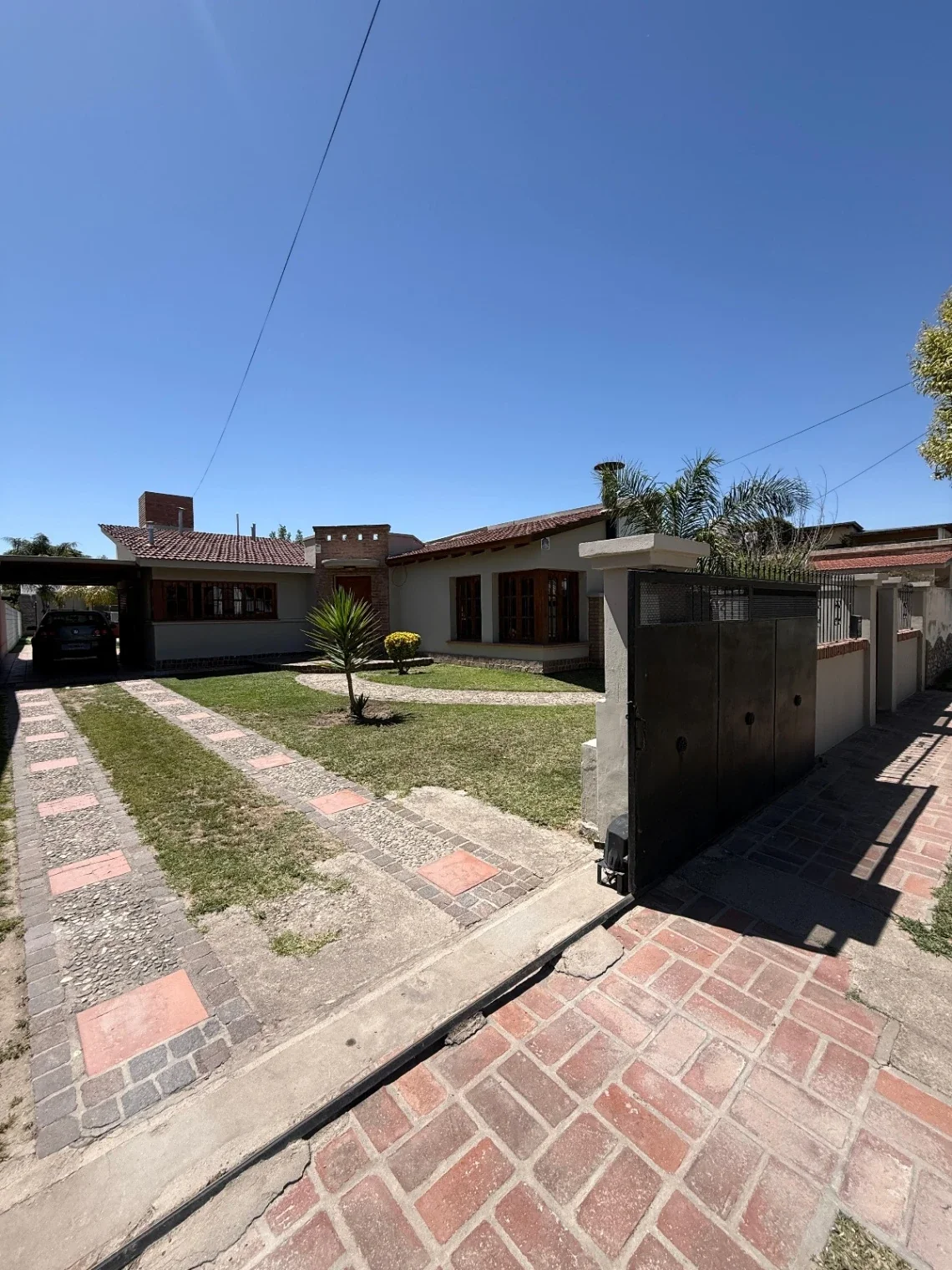 Casa en venta c/ cochera en Almafuerte - Imagen 1