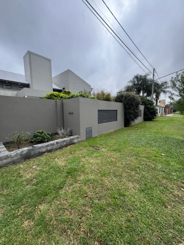 Casa en venta de 3 dormitorios c/ cochera en Río Tercero - Imagen 3