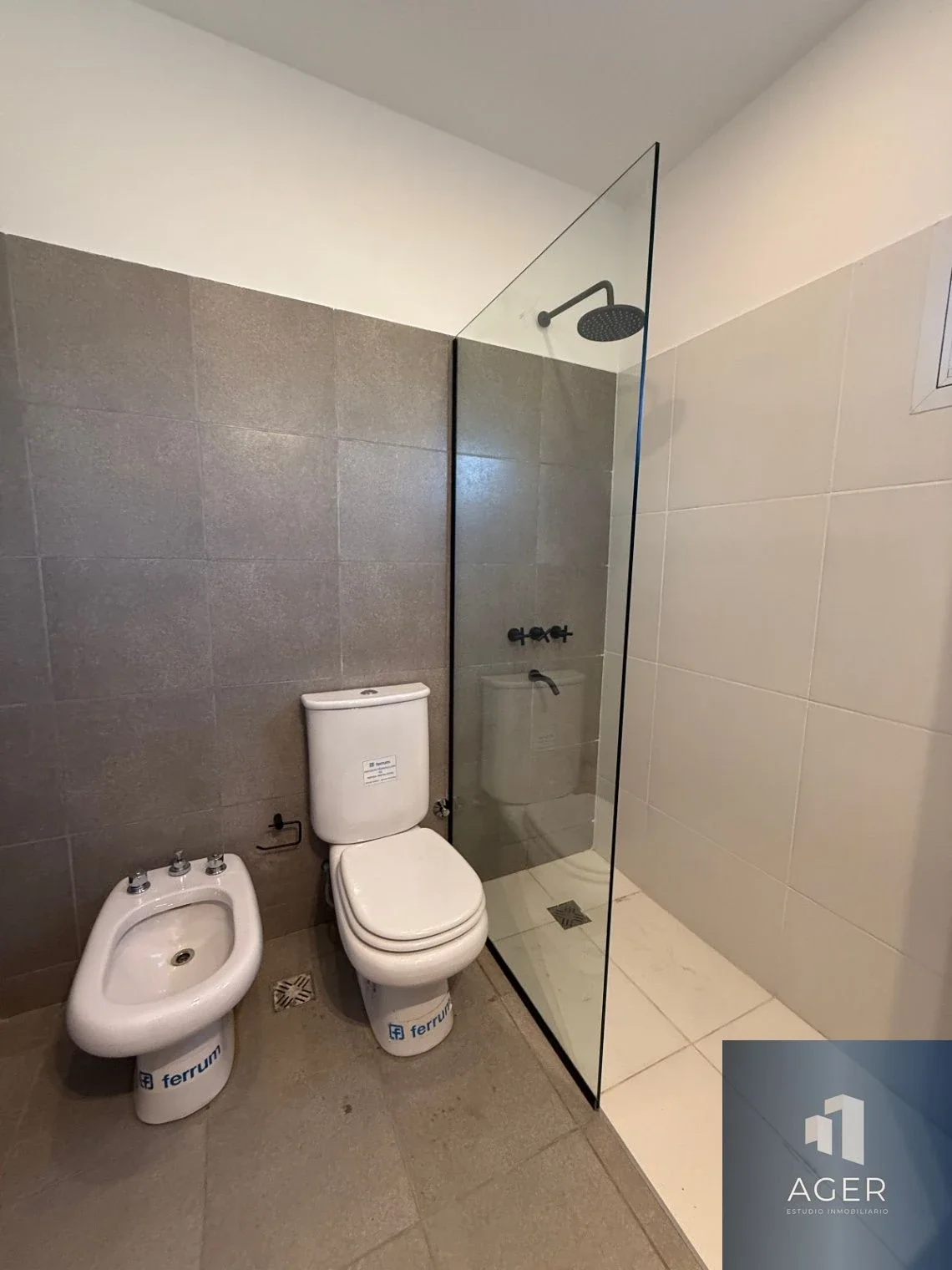 ALQUILA DEPARTAMENTO / ZONA ALTA DOS DORMITORIOS (AV. GALINDEZ Y NIEVA CASTILLA) - Imagen 5