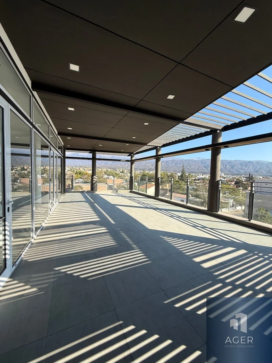 ALQUILA DEPARTAMENTO / ZONA ALTA DOS DORMITORIOS (AV. GALINDEZ Y NIEVA CASTILLA) - Imagen 1