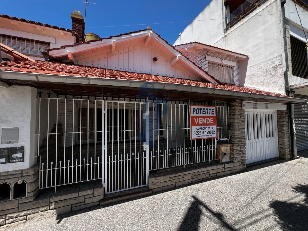 Chalet en Chauvín | Construcción Sólida | Cochera | Apta Crédito - Imagen 2