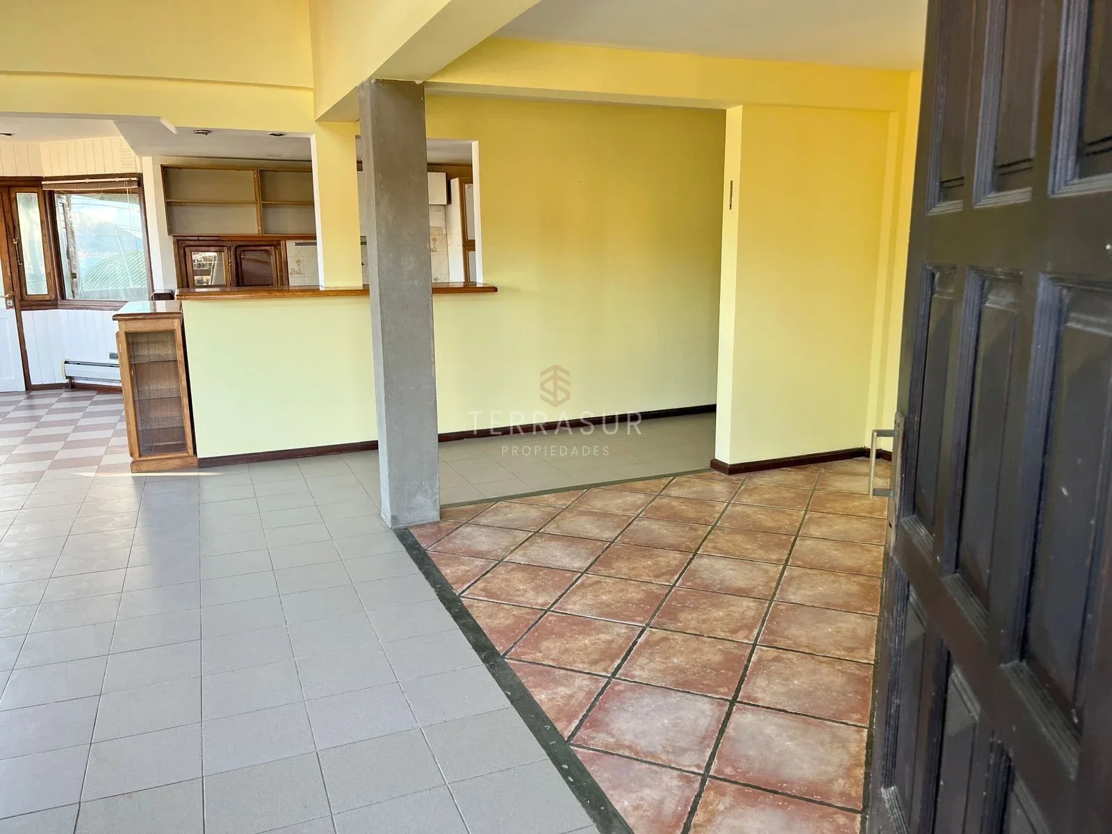 Casa de 4 dormitorios y quincho en venta! - Imagen 5