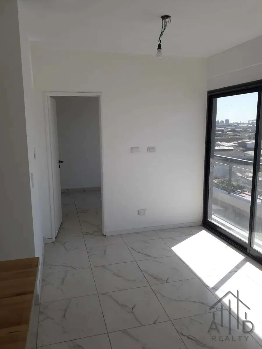 Departamento en alquiler en Avellaneda - Imagen 2