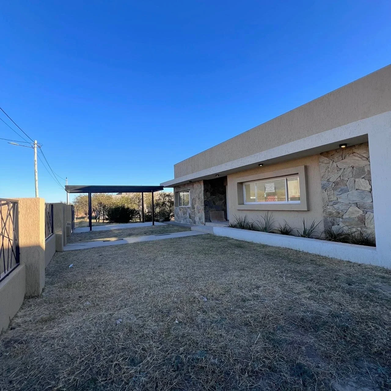 Casa en venta de 3 dormitorios c/ cochera en Merlo - Imagen 2