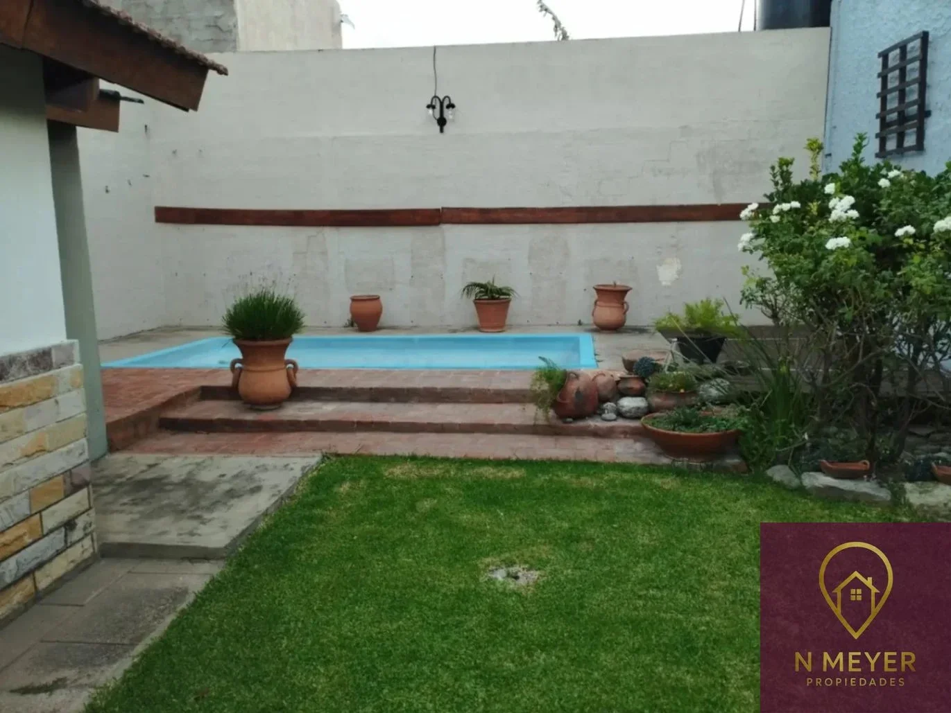 Chalet en venta c/ cochera en San Miguel. APTO CRÉDITO - Imagen 2