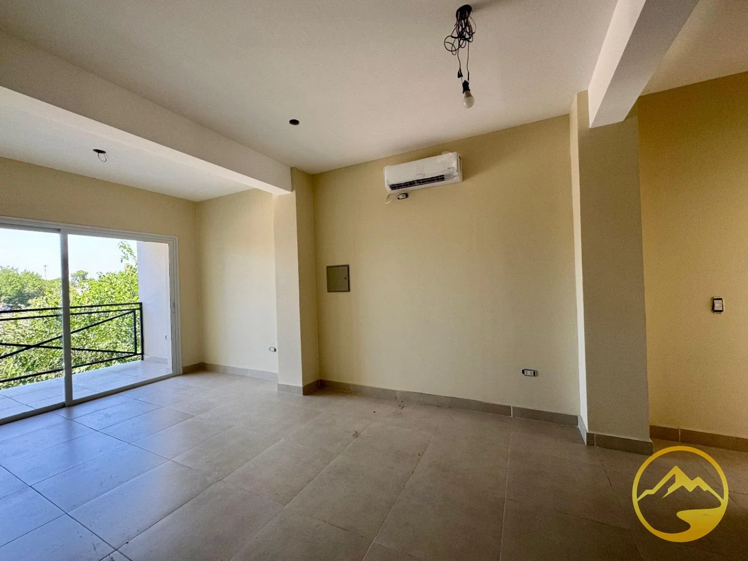 DEPARTAMENTO EN ALQUILER - CALLE LAMADRID - GUAYMALLÉN - Imagen 2
