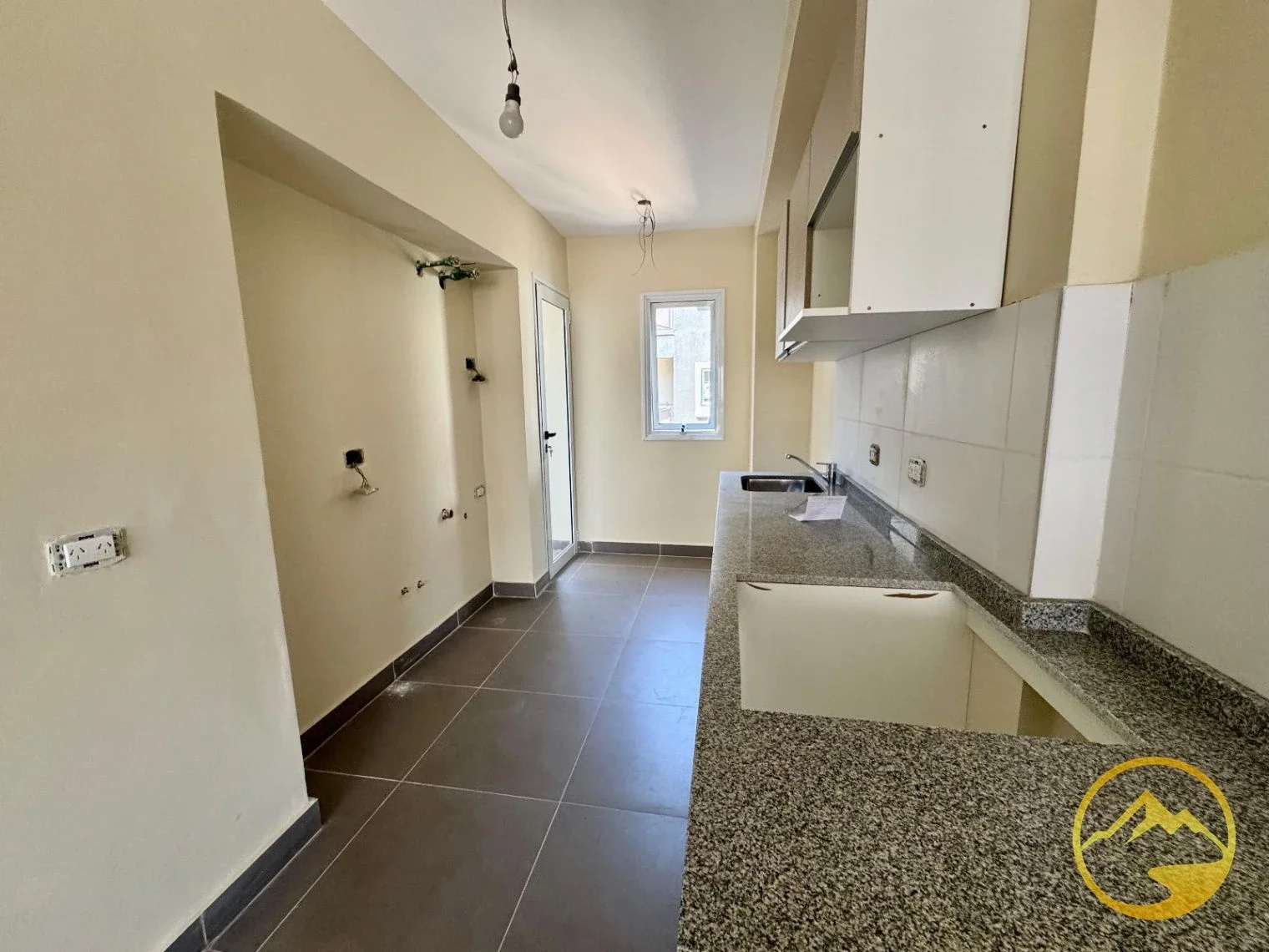 DEPARTAMENTO EN ALQUILER - CALLE LAMADRID - GUAYMALLÉN - Imagen 4