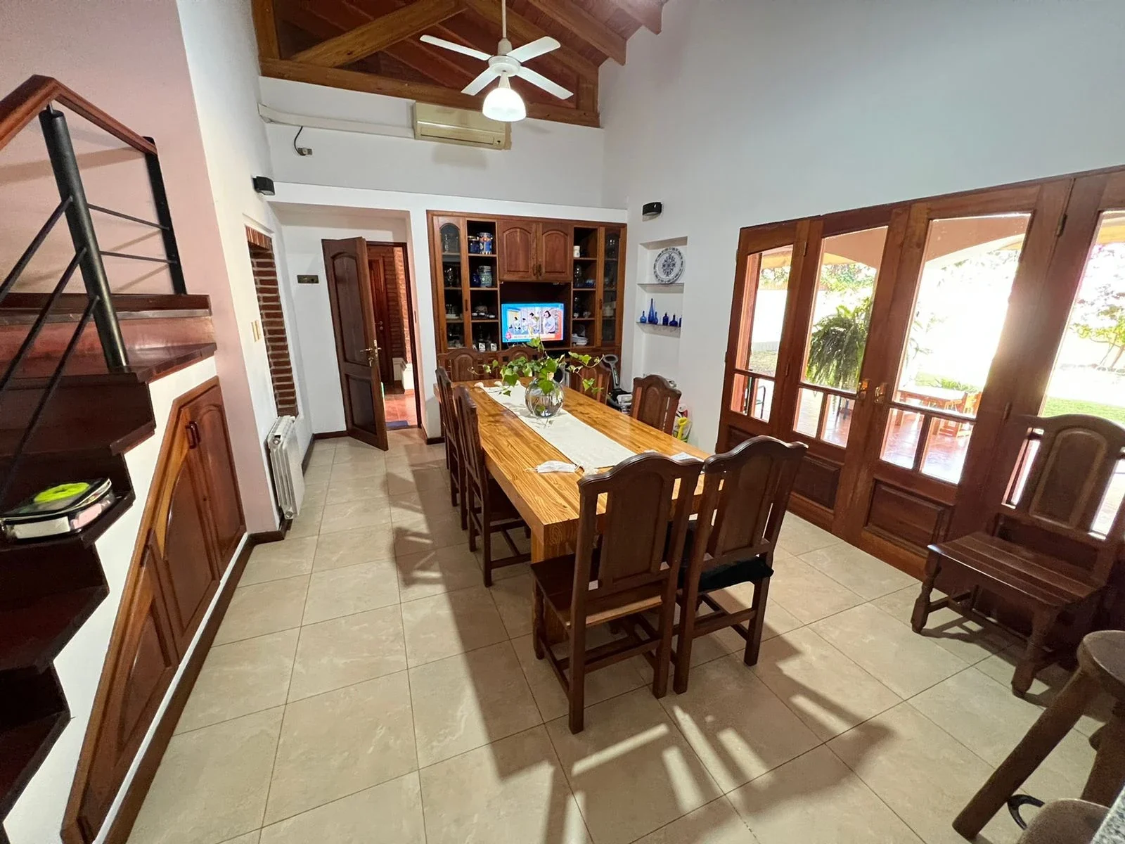 CASA DE 3 DORMITORIOS, ZONA ALTOS DEL SOLAR - Imagen 2