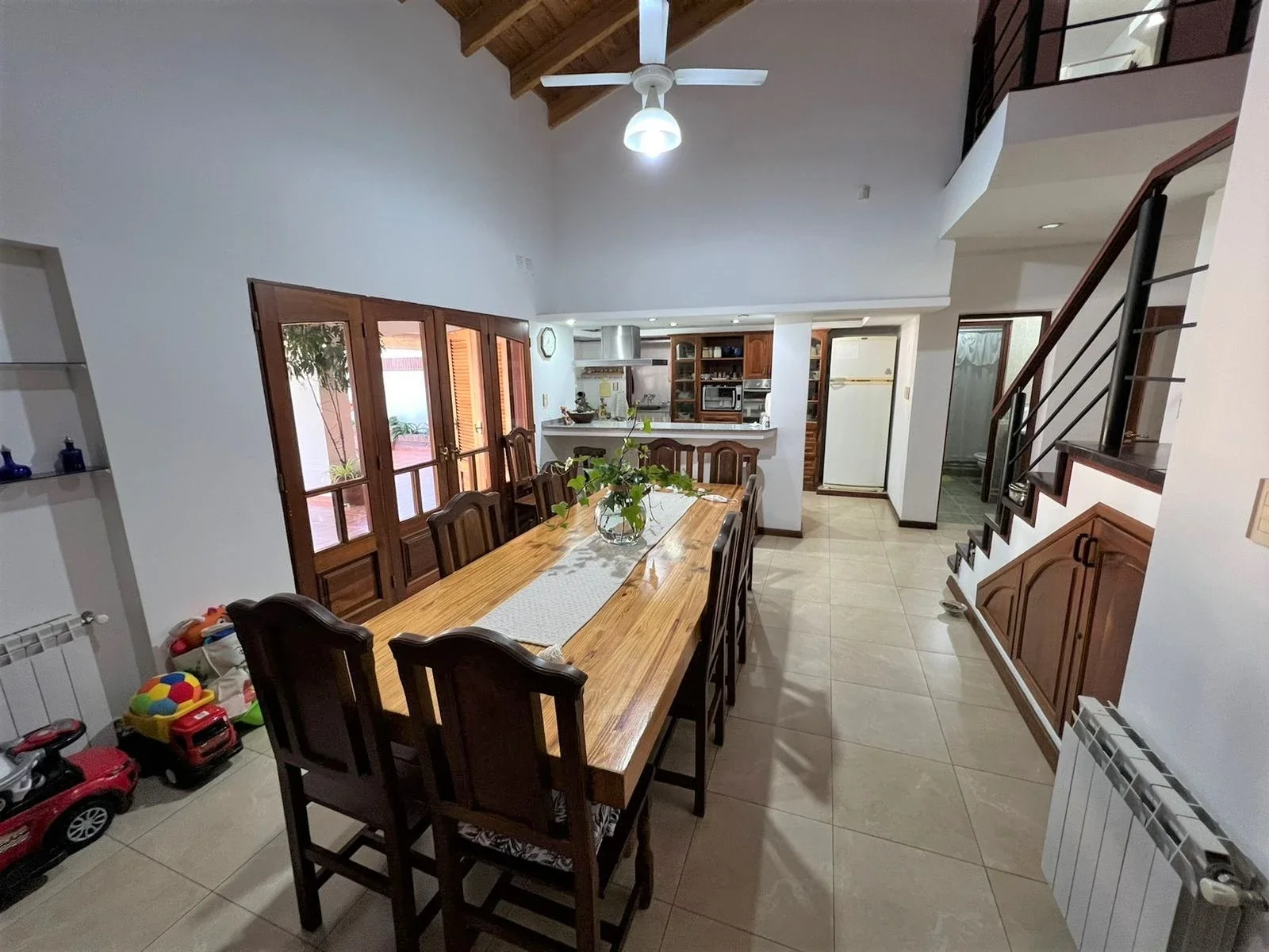 CASA DE 3 DORMITORIOS, ZONA ALTOS DEL SOLAR - Imagen 3