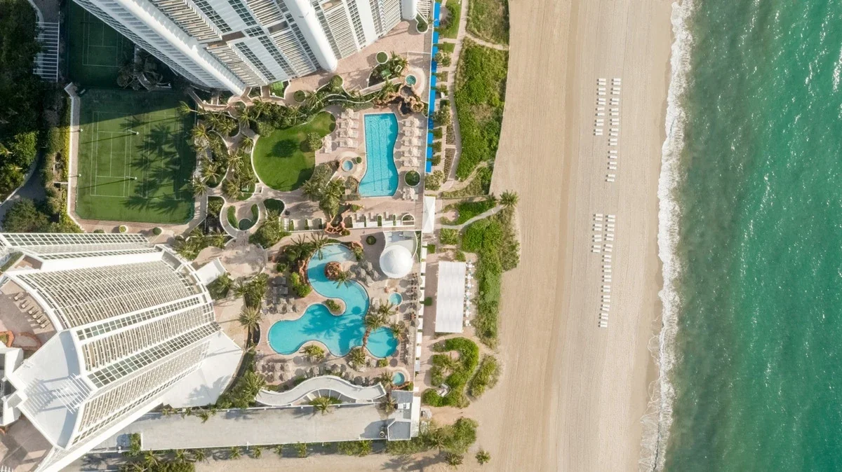 Departamento En Condo Resort Al Mar En Sunny Isles - Imagen 1