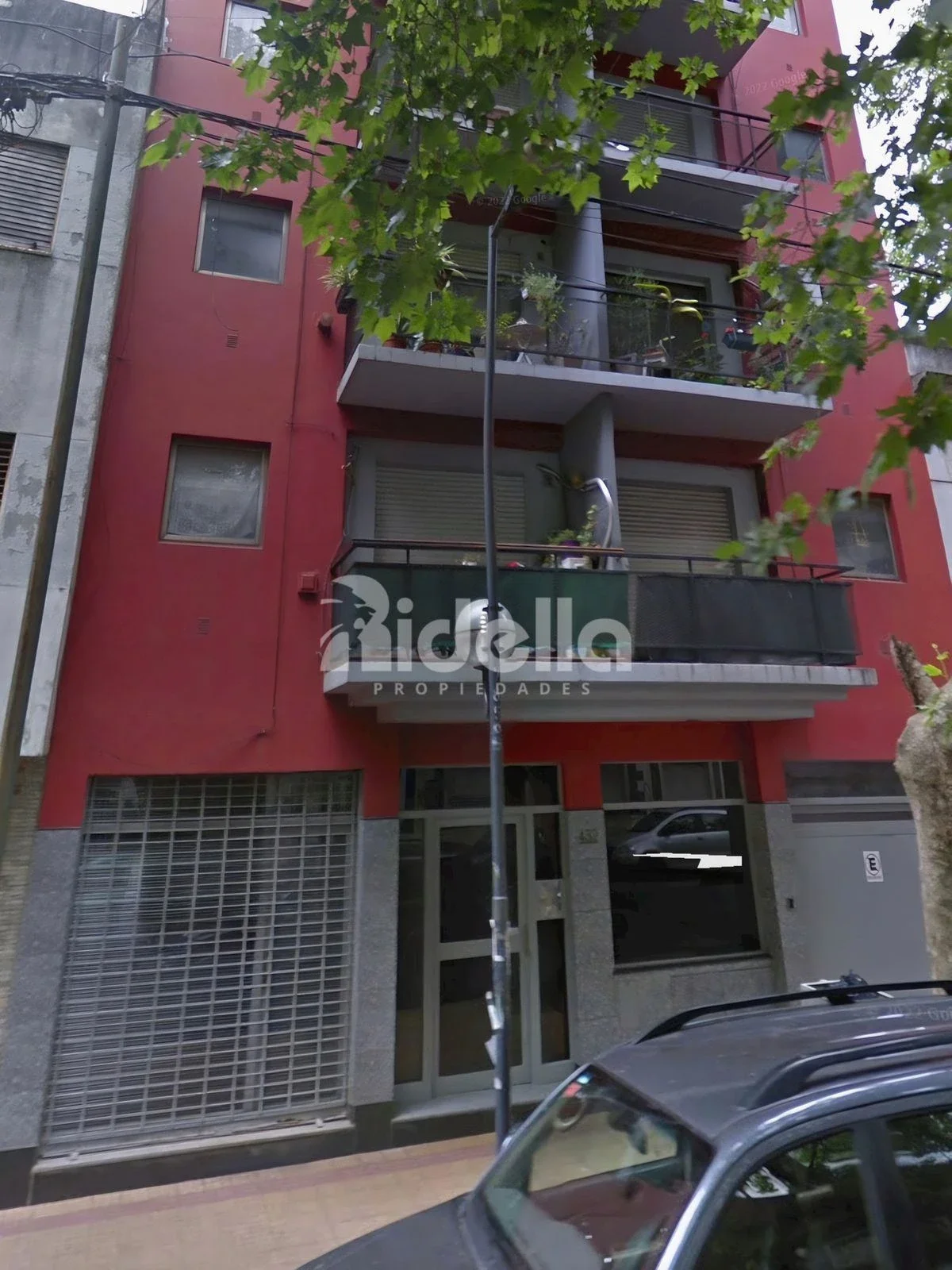 Local En Venta. Ubicado En 56 Entre 3 Y 4 - Imagen 2