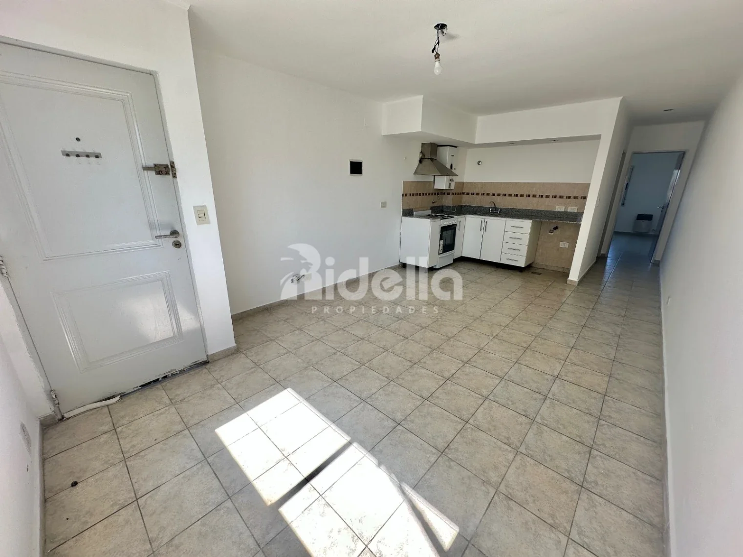 Semipiso 1 dormitorio CON COCHERA - Excelente ubicación - Imagen 3