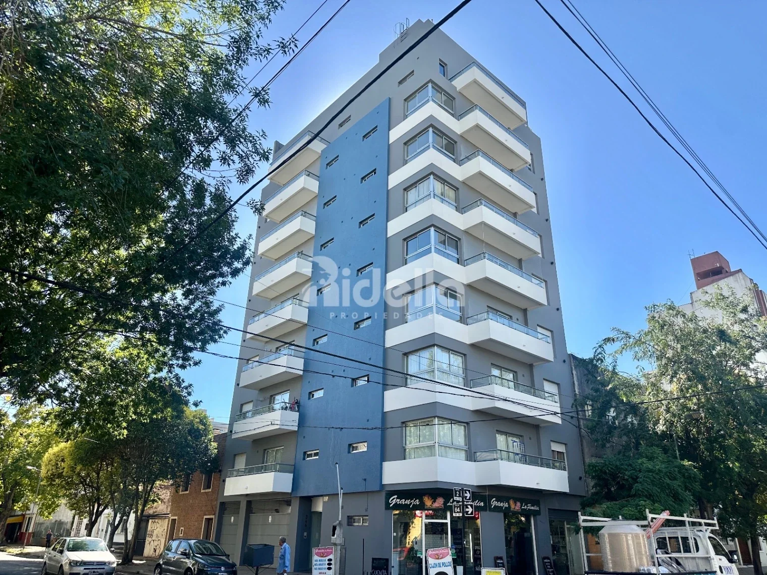 ULTIMA UNIDAD - VENTA SEMIPISO DE CATEGORIA UN DORMITORIO - LA PLATA - Imagen 2