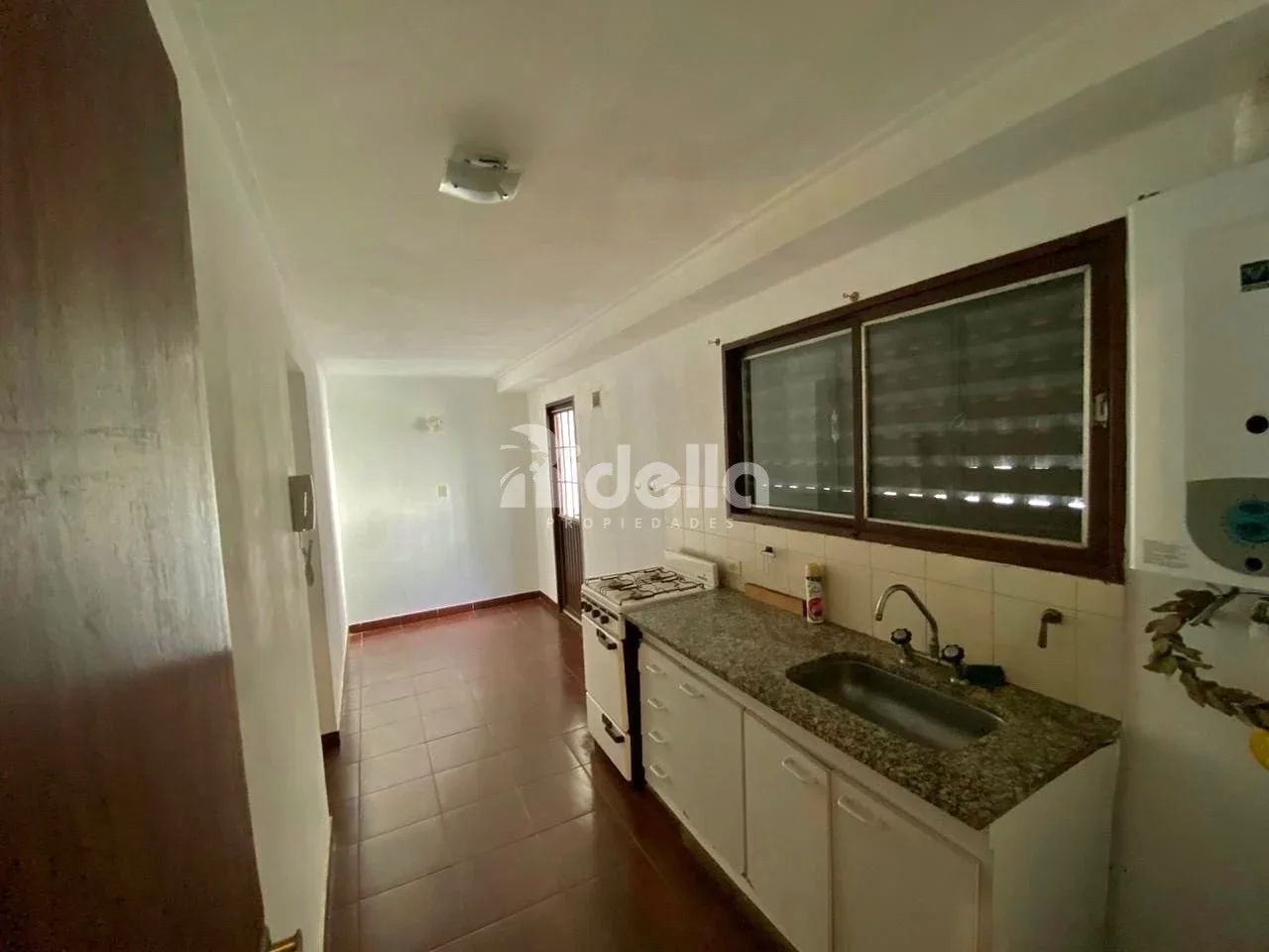 Venta depto. 2 dormi - Balcón al frente - Zona Universitaria - Apto banco - Imagen 4