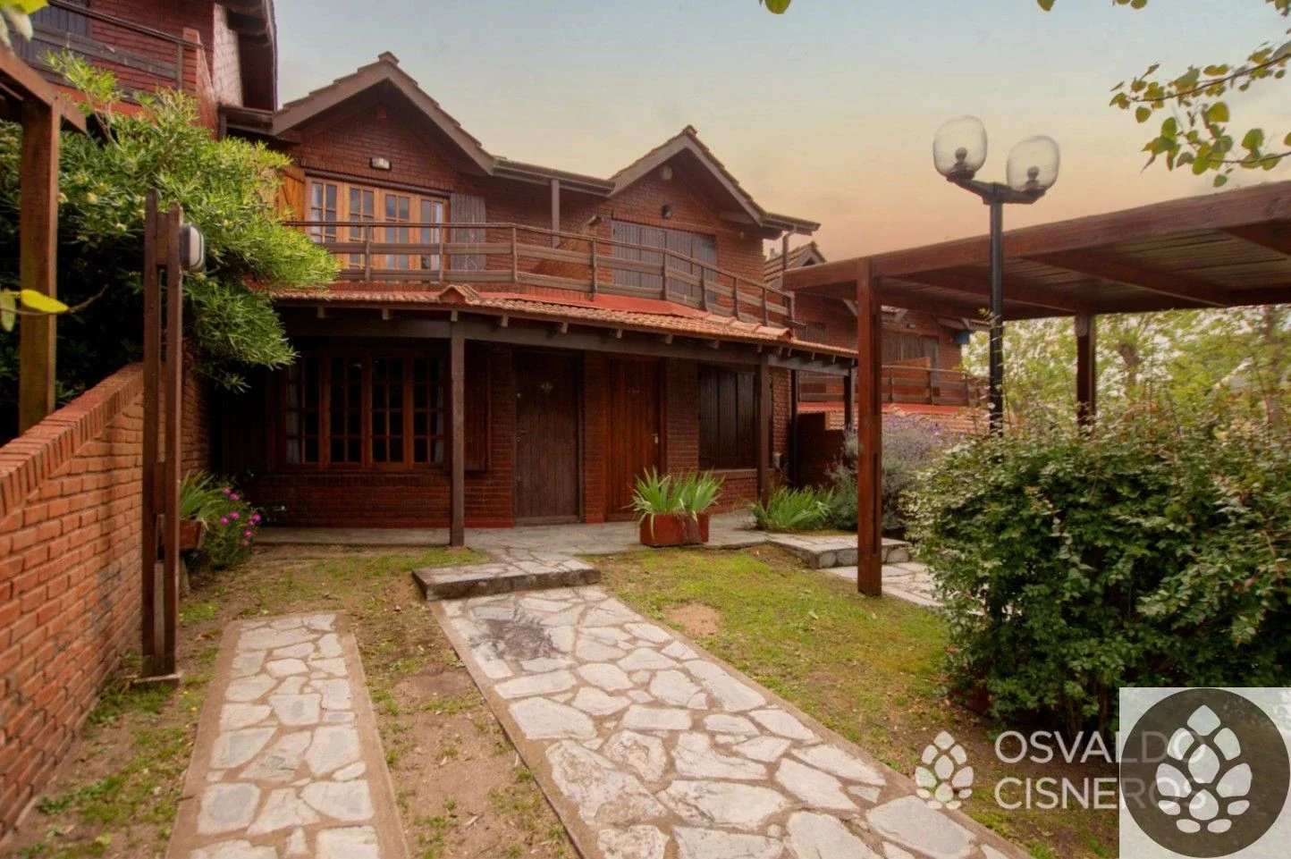 Duplex - 6 personas - Villa Gesell Sur - Imagen 3