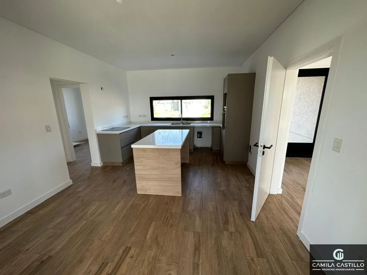 EXCELENTE CASA 5 AMBIENTES EN EL CANTON VENTA - Imagen 3