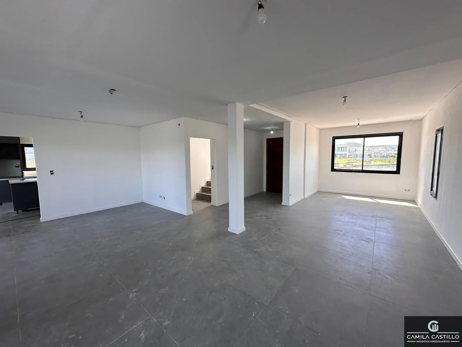 EXCELENTE CASA A LA LAGUNA 5 AMBIENTES PUERTOS DEL LAGO SECTOR COSTAS - Imagen 3