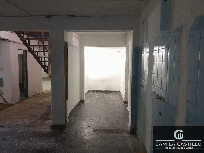 Depósito en venta de 800m2 ubicado en Villa Sarmiento - Imagen 2