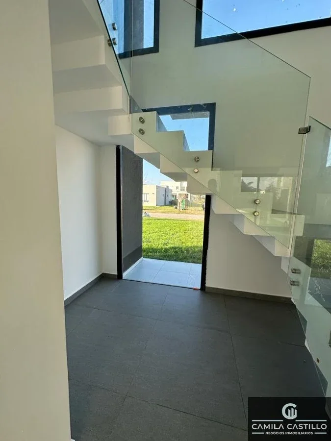 Casa en venta de 3 dormitorios en suite - Imagen 4