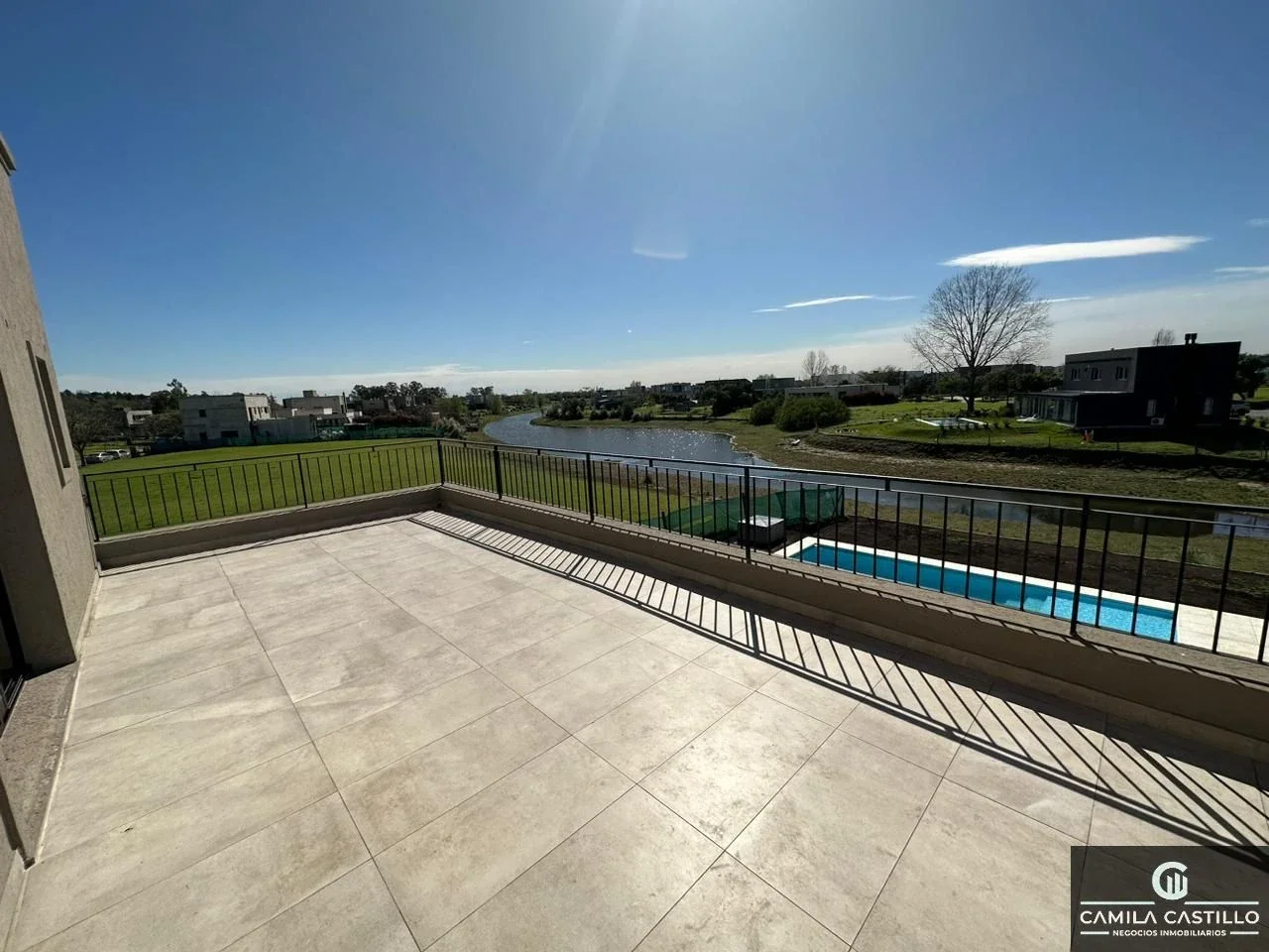 EXCELENTE CASA 5 AMBIENTES EN EL CANTON VENTA - Imagen 2
